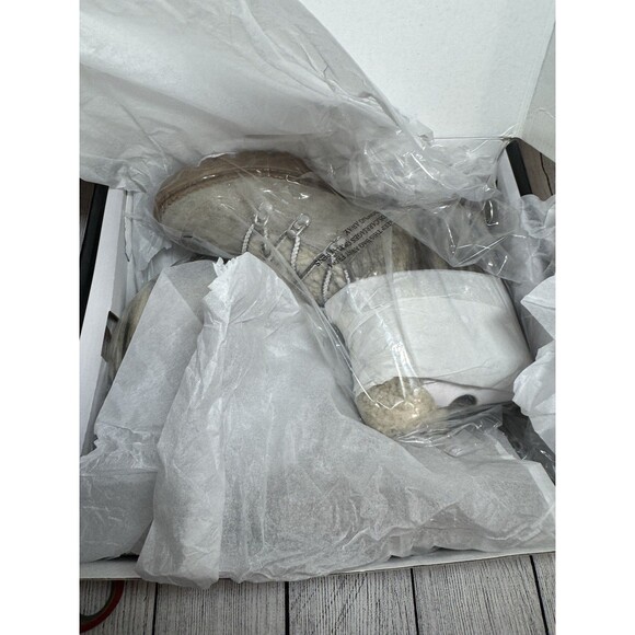 NINE WEST  Gray Faux Suede Fur Trim Hiking  Boots Sz 6.5 - Picture 12 of 14